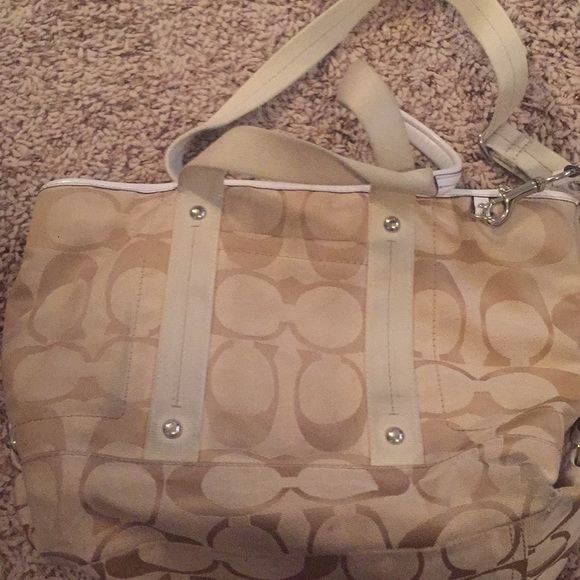 Coach purse - Picture 4 of 4